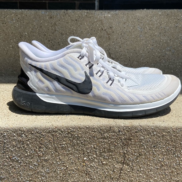 Nike Shoes - Women’s Nike Free Run 5.0